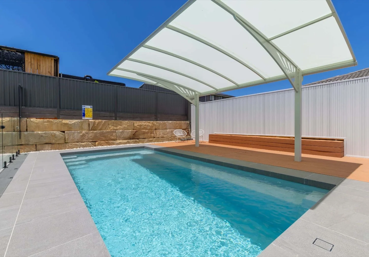 A Entertainer fibreglass pool in Quartz Grey